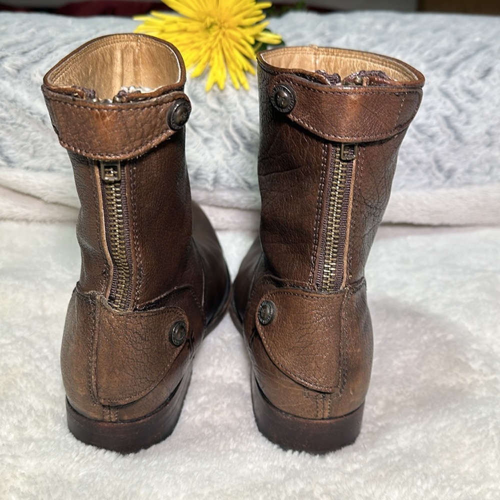 Frye leather brown distressed Melissa size 8 1/2 B Boots. Above the ankle. EUC‎ - Picture 7 of 8